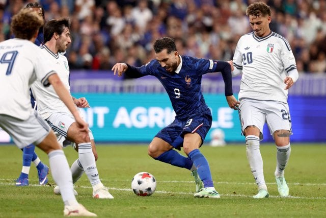 Italy snatch thrilling draw from France in UEFA Nations League