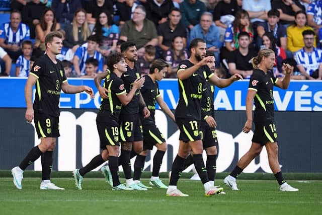 أتلتيكو مدريد يتسلح بتفوقه التاريخي أمام مانشستر يونايتد