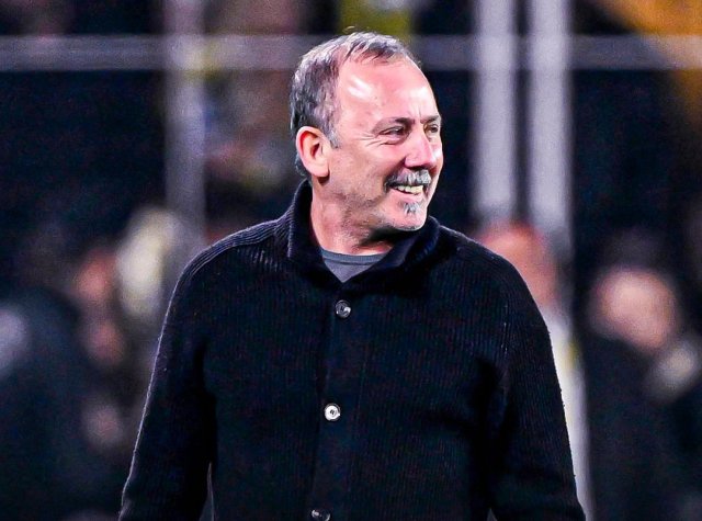 رسميًا.. سيرجين يالتشين مدربًا لمنتخب تركيا حتى 2030