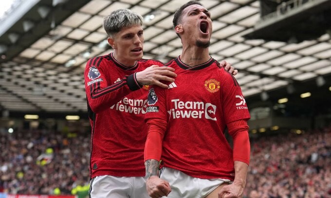 Newcastle is considering including the Manchester United star