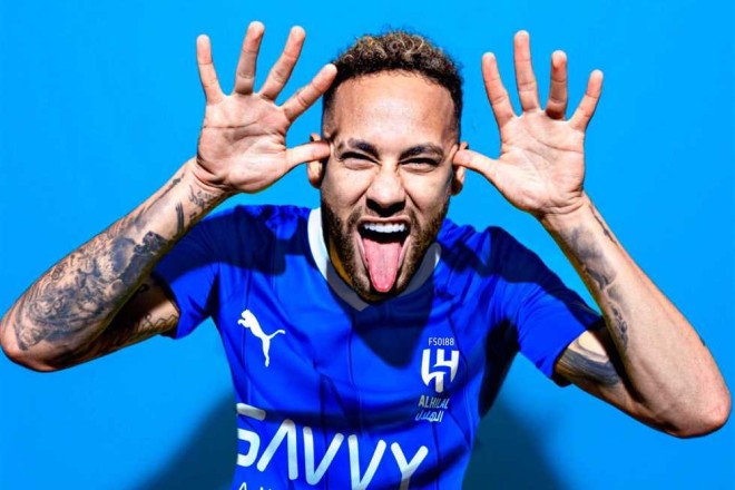 Neymar sends a message to Alex Telles, the former Al-Nasr star