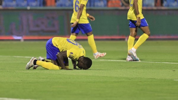 Al-Nassr Allocates Prayer Space at Match Venue Against Esteghlal Tonight