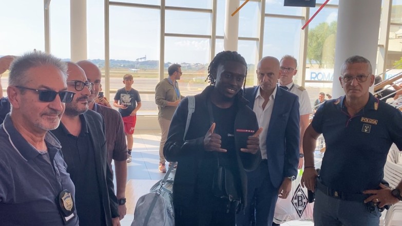 Roma concludes a special deal