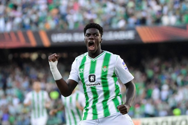 The Betis player is on his way to the Italian League