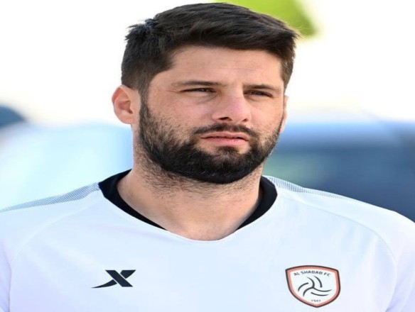 Karbala negotiates with Hernandez