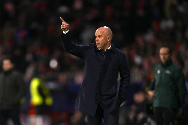 Slot wins the Premier League Coach of the Month award