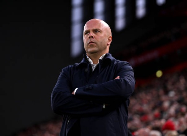 Slott: There is always pressure at Liverpool, and Everton is a great team