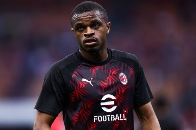 Milan defender agrees to move to Juventus