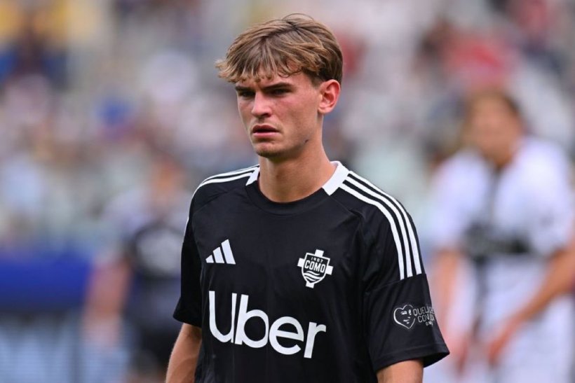 نيكو باز: لا مفاوضات مع إنتر وتركيزي الكامل مع كومو