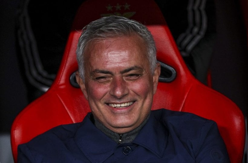 Mourinho Evades on Continuing with Benfica