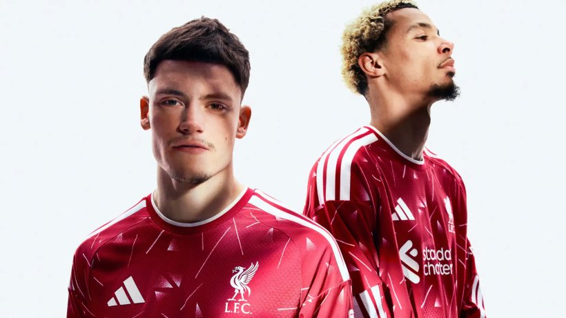 Liverpool lanza su nueva camiseta sin Mohamed Salah
