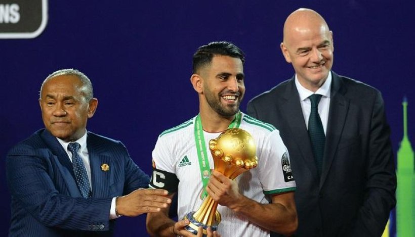 رياض محرز: والدتي صنعت بدايتي.. وكأس أفريقيا الأغلى في مسيرتي