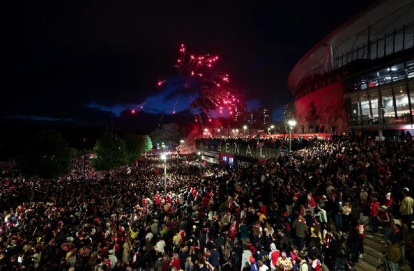 London Ablaze with Arsenal's Premier League Celebrations
