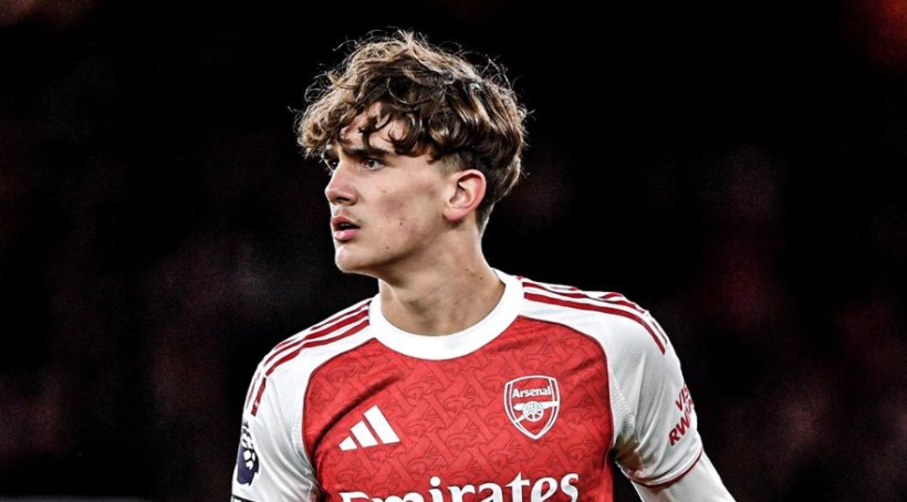 Le joyau d'Arsenal entre dans l'histoire de la Premier League après avoir remporté le titre