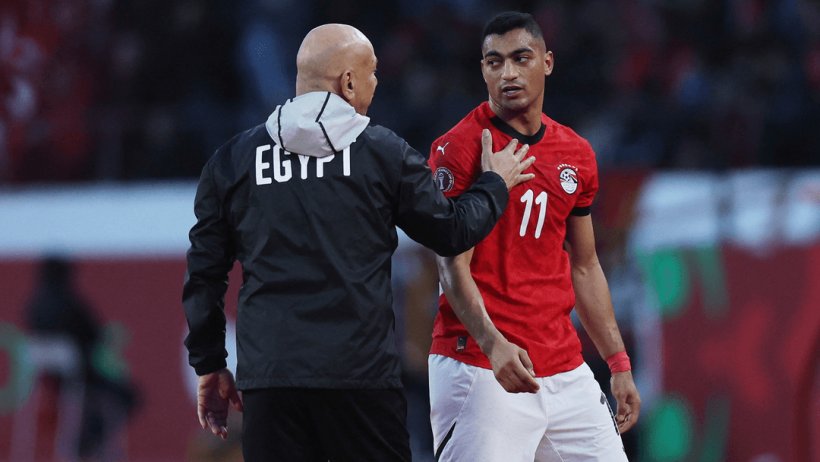 Hossam Hassan sorprende a los aficionados con caras nuevas en la lista de Egipto para el Mundial