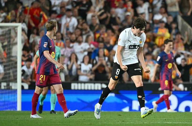 Barcelone termine sa saison par une défaite contre Valence