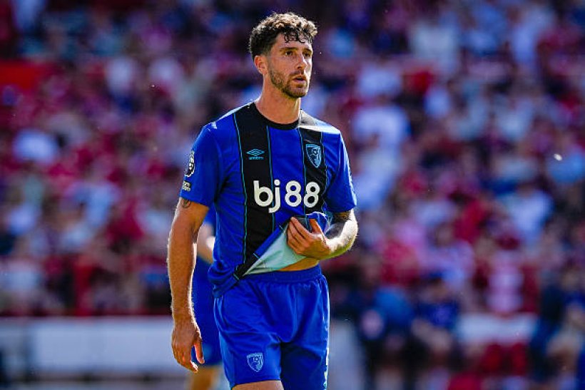 Barcelona Loses Chance to Sign Marcos Senesi as He Nears Tottenham Move