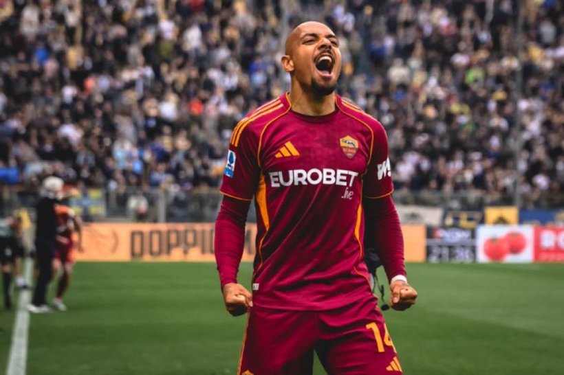 Oficialmente.. Roma anuncia la contratación definitiva de Donyell Malen hasta 2030