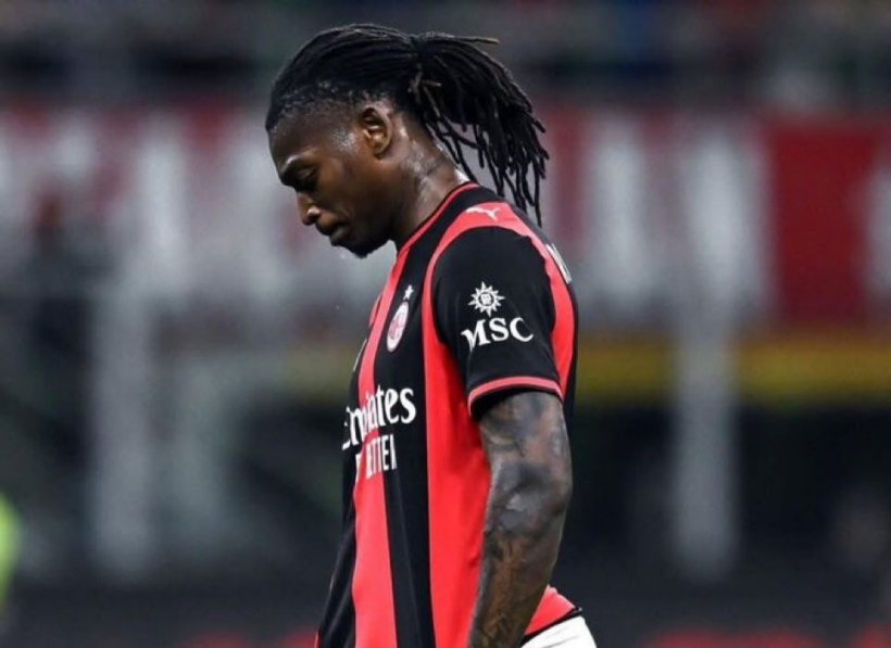 Leão déterminé à rester pour ramener Milan au sommet