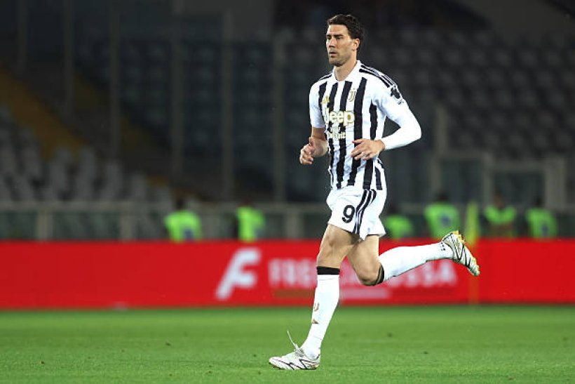 Reason for the Stalemate in Juventus' Negotiations with Vlahovic for Contract Renewal