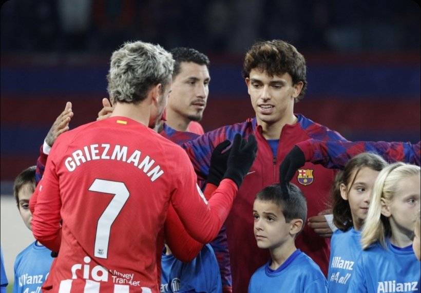 من أتلتيكو إلى برشلونة: تاريخ صفقات لم تُثمر تعود للواجهة بسبب ألفاريز