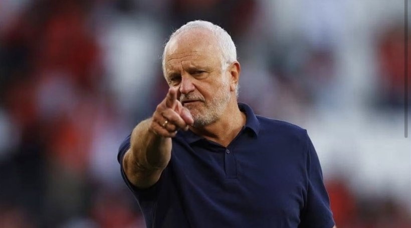 الاتحاد العراقي ينفي طلب مساعد محلي لأرنولد