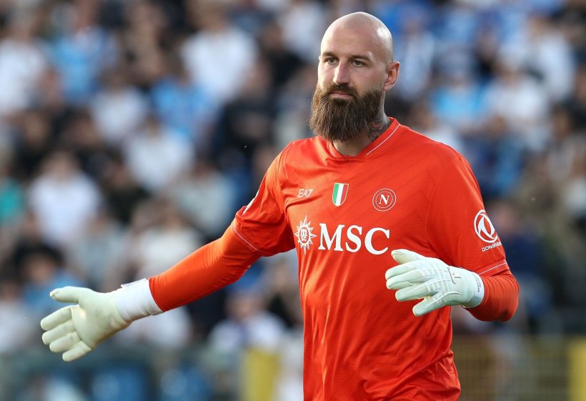 Incertidumbre rodea el futuro de Vania Savic con Napoli
