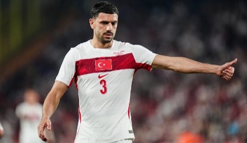 Demiral sacrifica 5 millones de euros para regresar a Turquía