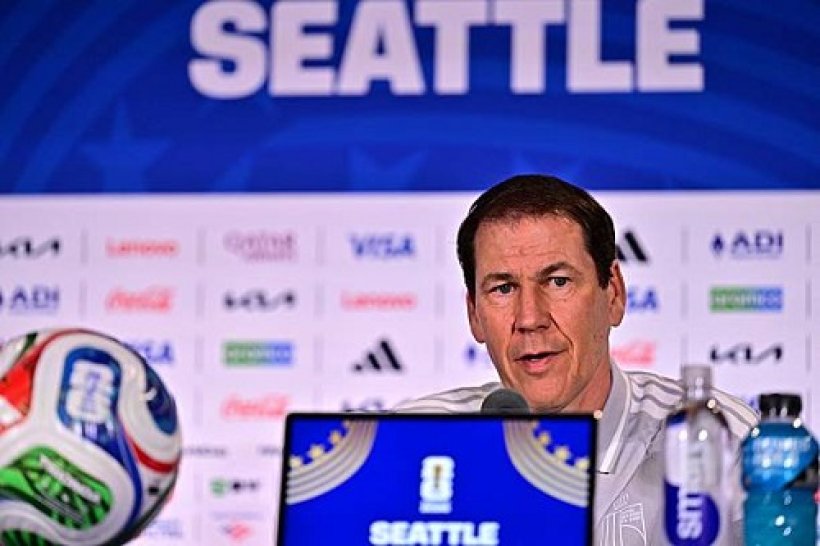 مدرب بلجيكا: جاهزون لمباراة مصر..وصلاح لاعب رائع ومميز
