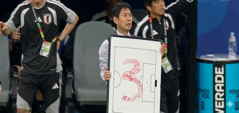 Japan's Coach Uses Digital Codes to Convey Instructions on the Field