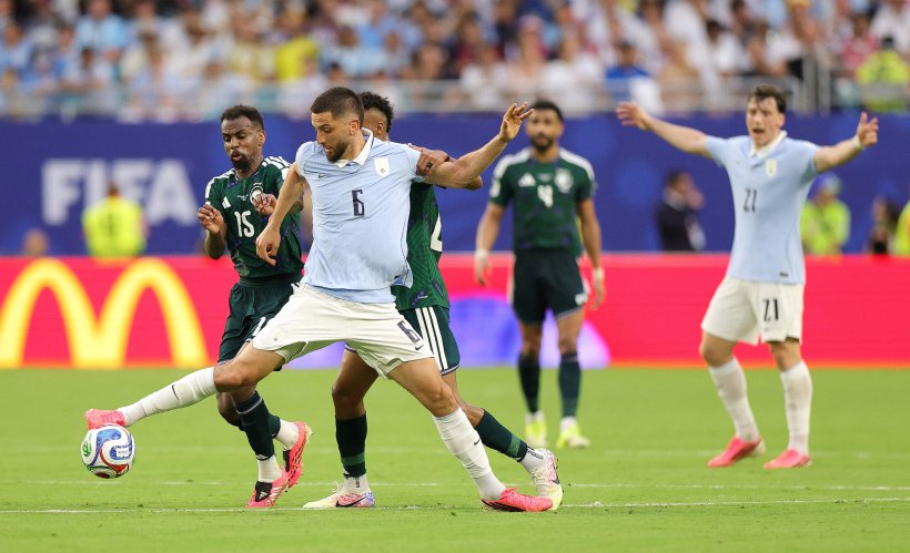 المنتخب السعودي يبدأ رحلته في كأس العالم بالتعادل مع أوروغواي