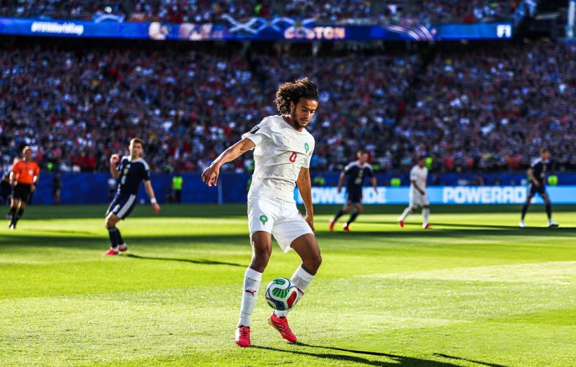Ojeadores del Real Madrid siguieron a Bouaddi durante el enfrentamiento contra Escocia