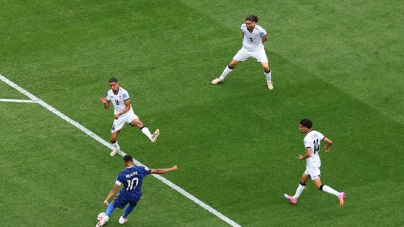 ما هي أسباب سقوط العراق أمام فرنسا في كأس العالم