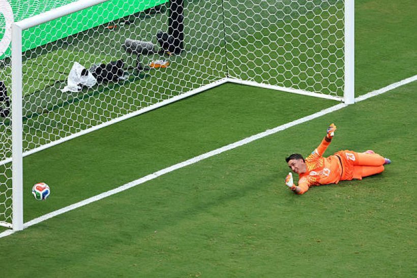 Muslera Enters World Cup History with Negative Record