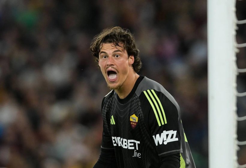 Juventus presiona para fichar a Svilar de Roma