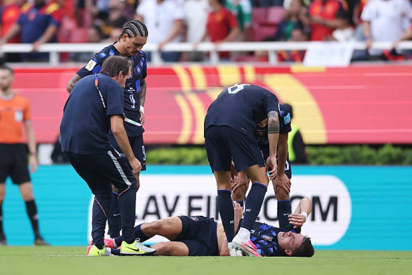 Ugarte's Injury Disrupts Manchester United's Transfer Plans