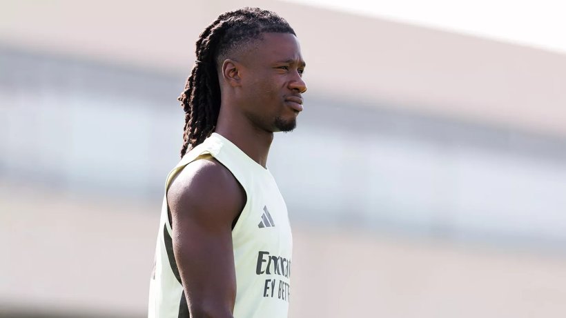 ريال مدريد يعرض كامافينجا على مانشستر سيتي