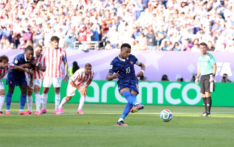 France Advances to World Cup Quarterfinals with Narrow Win Over Paraguay
