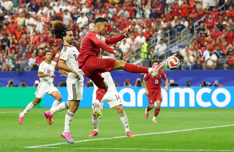 Spain Advances to World Cup Quarterfinals with Late Win Over Portugal