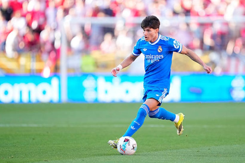 Le Real Betis Intensifie les Négociations pour Fran Garcia
