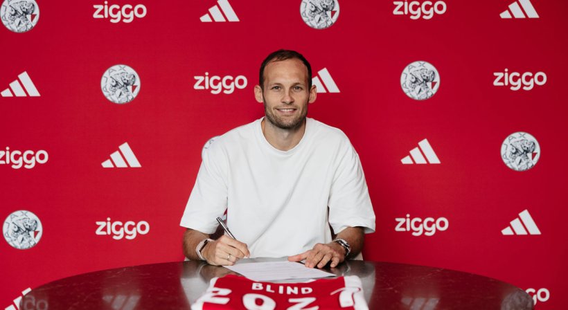 Ajax Officially Announces Daley Blind's Return