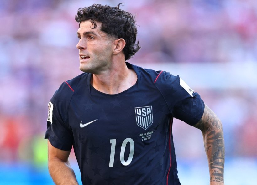 Christian Pulisic Suffers Hairline Fracture in Leg