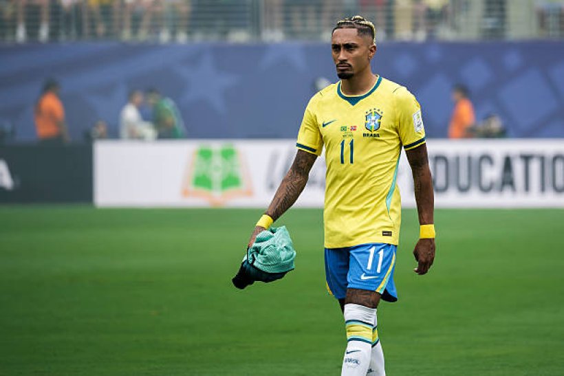 الهلال يتمسك بضم رافينيا