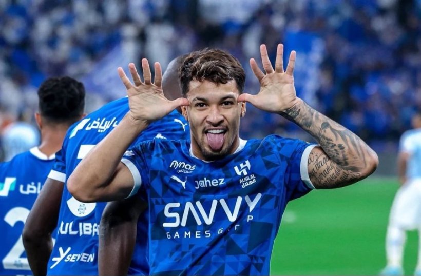 Ajax Ouvre des Négociations pour Signer Marcos Leonardo d'Al Hilal