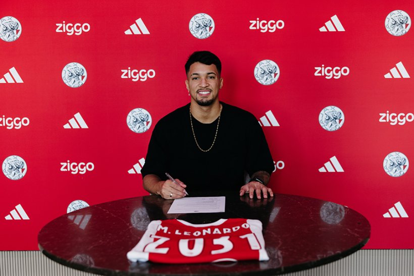 Ajax Signs Leonardo on a Long-Term Deal