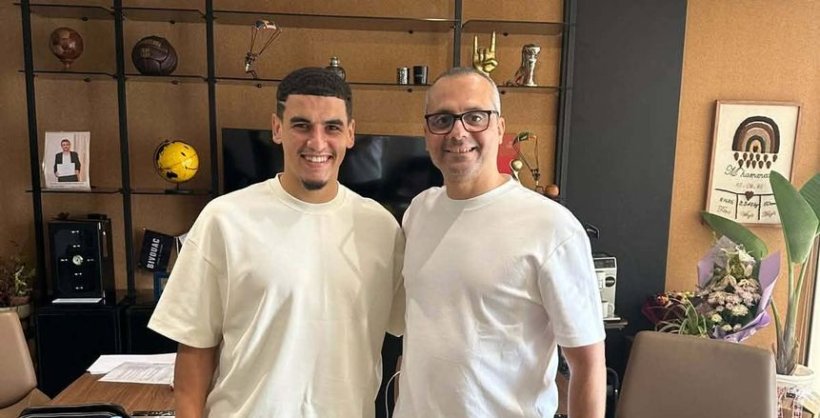 Oficial: Al Ahly ficha a Sofiane Benjdida