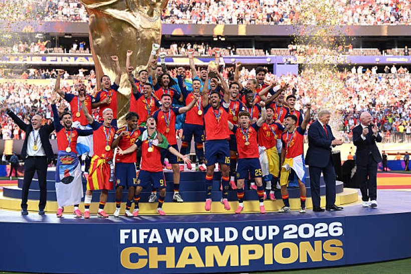 Spain's World Cup Victory Celebrations Disrupt Traffic in Madrid