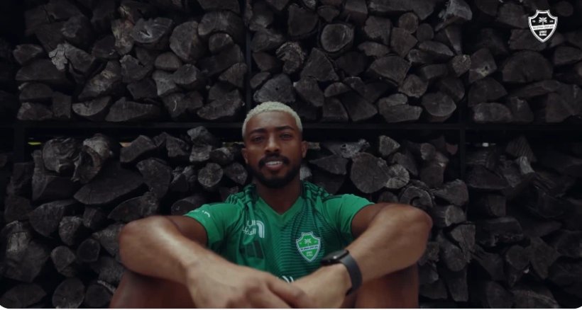 Oficial: Al Ahly ficha a Naif Masoud del Al Fateh