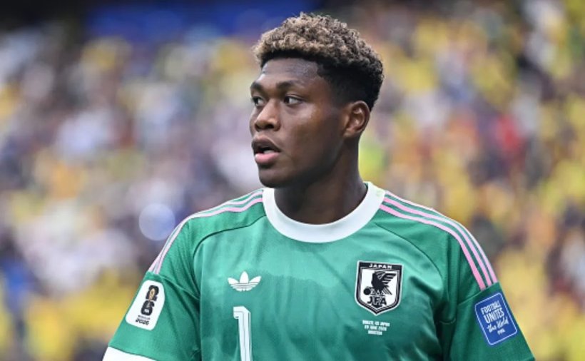 PSG Targets Japanese Keeper Zion Suzuki