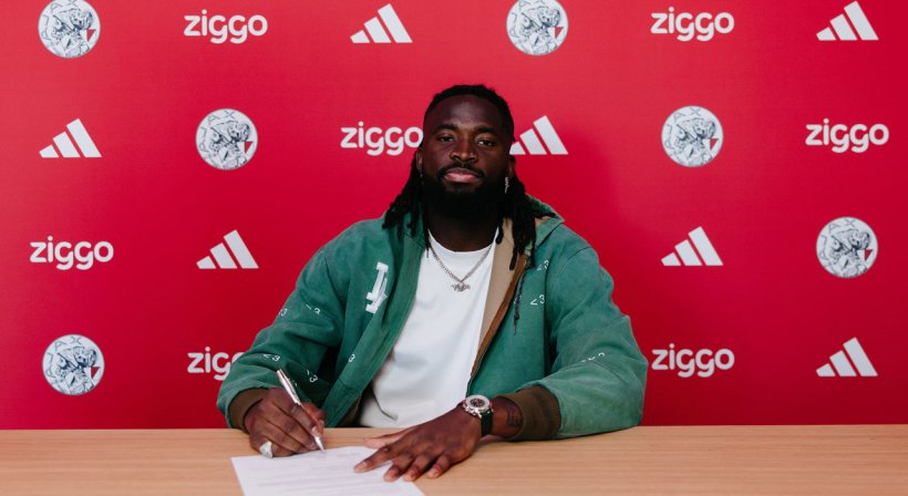 Ajax Signs Tolu Arokodare on Loan from Wolverhampton